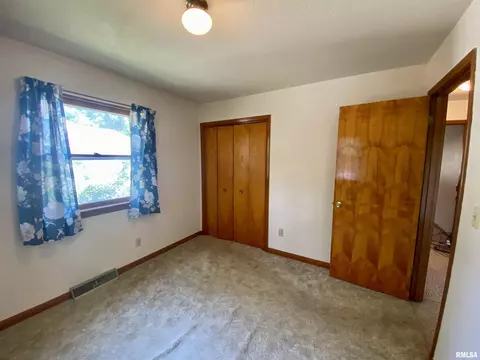 130 Doe Run St, Macomb, IL 61455 photo 31