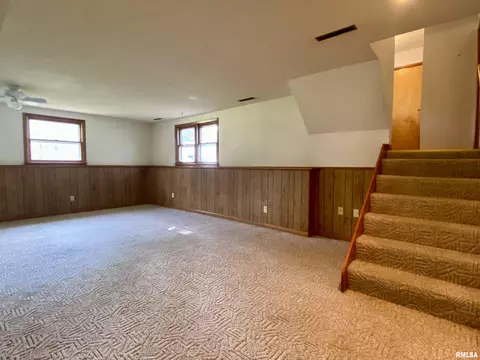 130 Doe Run St, Macomb, IL 61455 photo 35