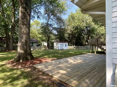 130 Doe Run St, Macomb, IL 61455 photo 9