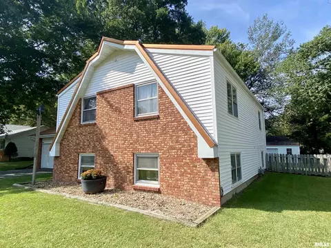 130 Doe Run St, Macomb, IL 61455 photo 7