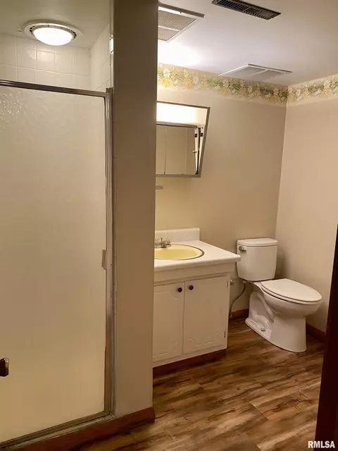 130 Doe Run St, Macomb, IL 61455 photo 38