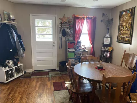 406 N Campbell St, Macomb, IL 61455 photo 8