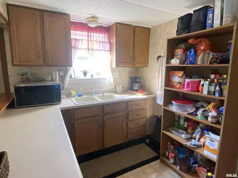 406 N Campbell St, Macomb, IL 61455 photo 9