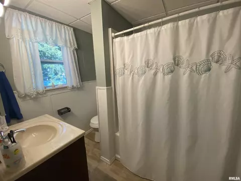 406 N Campbell St, Macomb, IL 61455 photo 17