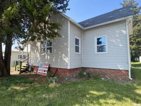 406 N Campbell St, Macomb, IL 61455 photo 4