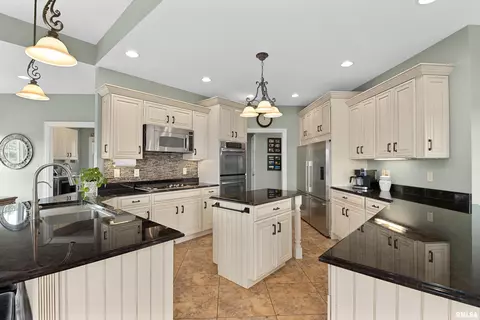 8612 W Willows Edge Ct, Edwards, IL 61528 photo 12