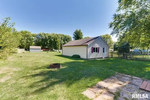 818 S Cedar St, Delavan, IL 61734 photo 30