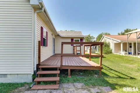 818 S Cedar St, Delavan, IL 61734 photo 29