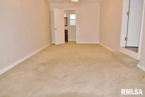 105 Elm St, Dunlap, IL 61525 photo 11