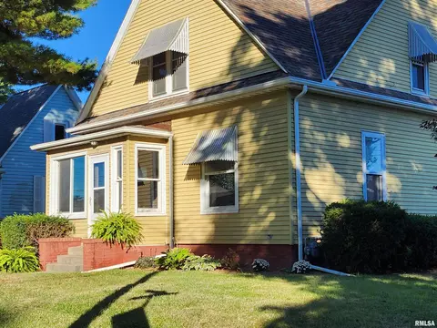 381 W Maple St, Canton, IL 61520 photo 48
