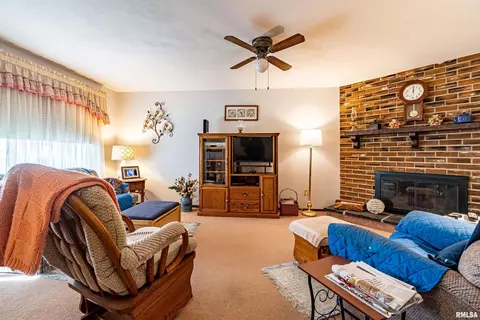 1120 W Progress St, Metamora, IL 61548 photo 17