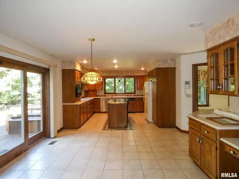 6 Roth Ct, Metamora, IL 61548 photo 15