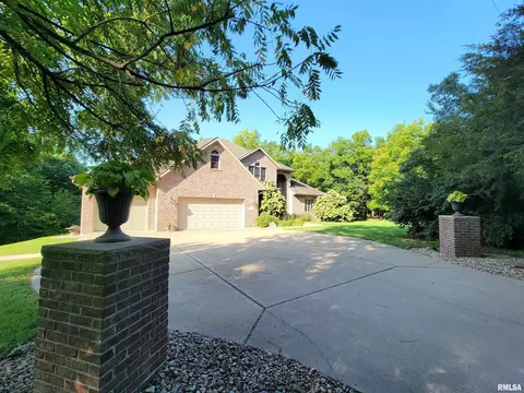 433 County Road 1975 E Rd, Secor, IL 61771 photo 2