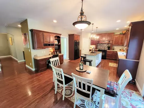 433 County Road 1975 E Rd, Secor, IL 61771 photo 9