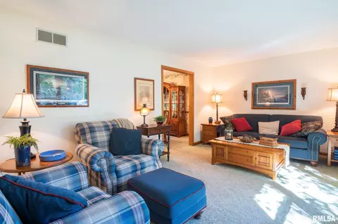 480 Oak Point Rd, Metamora, IL 61548 photo 16