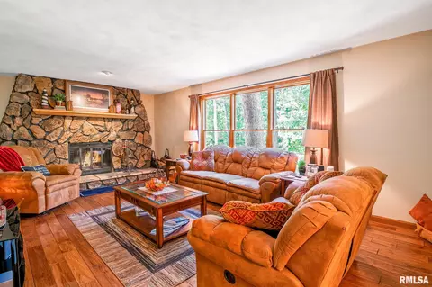 480 Oak Point Rd, Metamora, IL 61548 photo 12