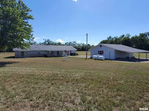 29870 E Manito Rd, Manito, IL 61546 photo 8