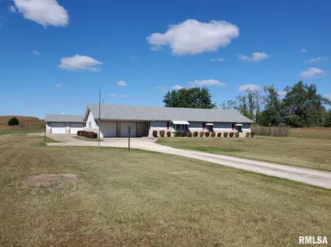 29870 E Manito Rd, Manito, IL 61546 photo 1