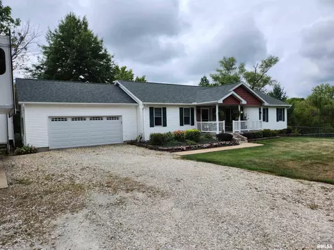 15531 E Geronimo Dr, Cuba, IL 61427 photo 2