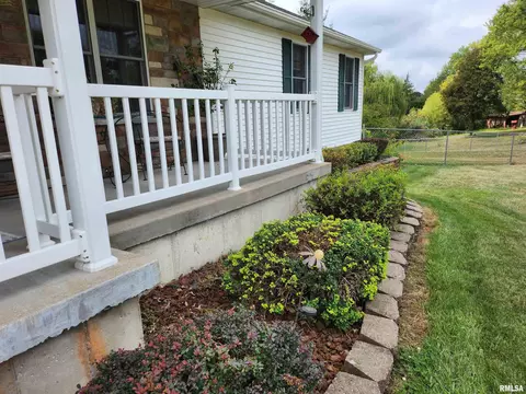 15531 E Geronimo Dr, Cuba, IL 61427 photo 6