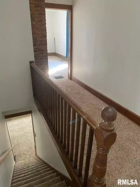 233 S White St, Macomb, IL 61455 photo 16