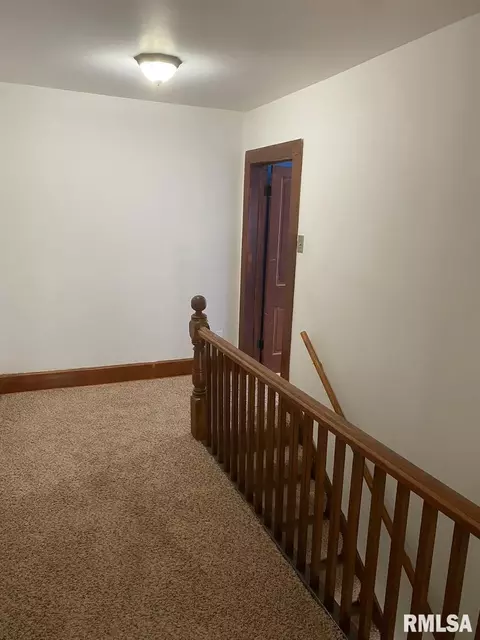 233 S White St, Macomb, IL 61455 photo 15