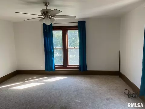 233 S White St, Macomb, IL 61455 photo 18