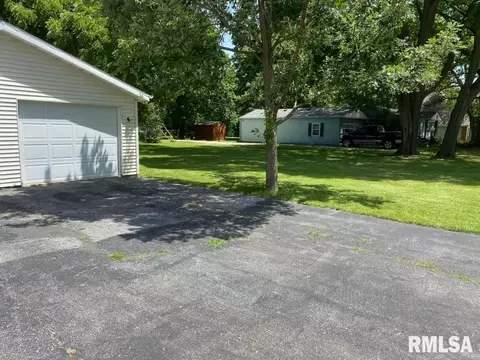 233 S White St, Macomb, IL 61455 photo 29