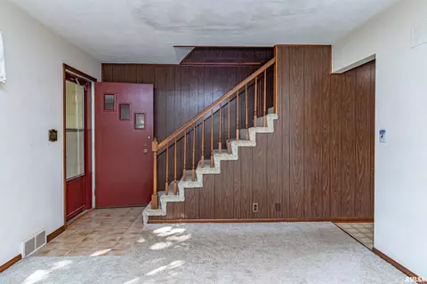 717 E Madison St, Metamora, IL 61548 photo 4