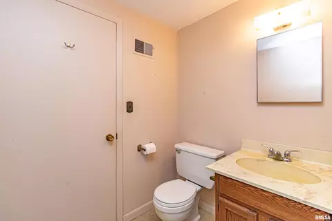 717 E Madison St, Metamora, IL 61548 photo 31
