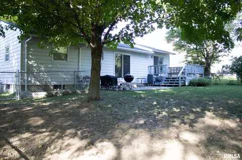 402 W Hill St, Eureka, IL 61530 photo 13