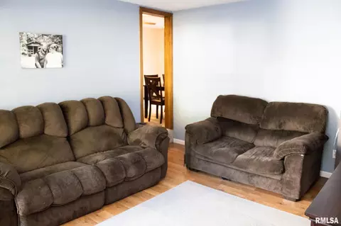 402 W Hill St, Eureka, IL 61530 photo 14
