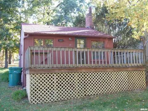 13 Hickory Grv, Macomb, IL 61455