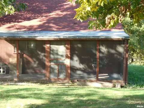 13 Hickory Grv, Macomb, IL 61455 photo 8