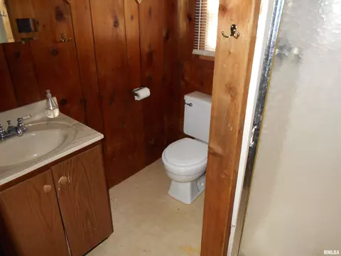 13 Hickory Grv, Macomb, IL 61455 photo 6