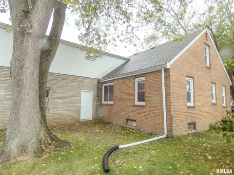 626 S Kickapoo Ln, Peoria, IL 61604 photo 28