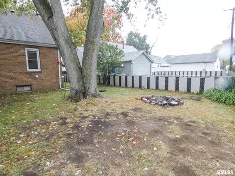 626 S Kickapoo Ln, Peoria, IL 61604 photo 27