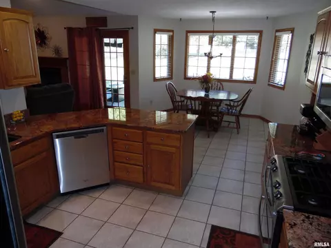 7911 W Bridlebrook Dr, Mapleton, IL 61547 photo 6
