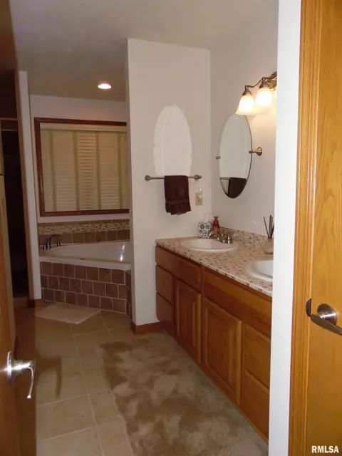 7911 W Bridlebrook Dr, Mapleton, IL 61547 photo 18