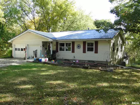 9091 N 1500 Rd, Macomb, IL 61455