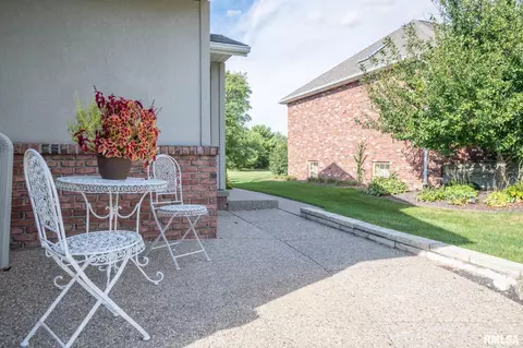 1101 E Tyler St, Morton, IL 61550 photo 5