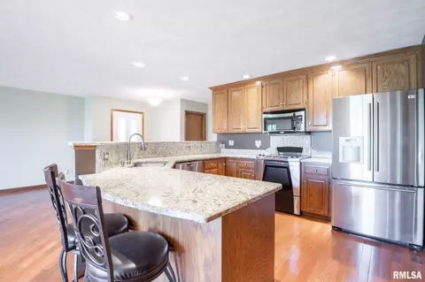 1101 E Tyler St, Morton, IL 61550 photo 7