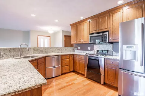1101 E Tyler St, Morton, IL 61550 photo 8