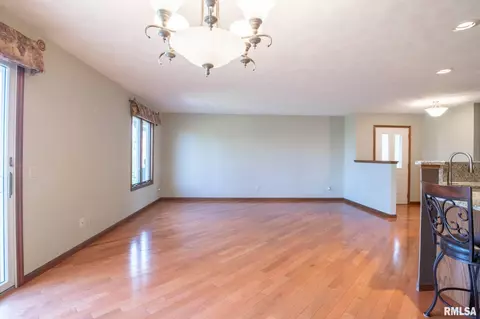 1101 E Tyler St, Morton, IL 61550 photo 15