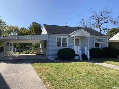 1176 Sunview Ter, Canton, IL 61520 photo 1