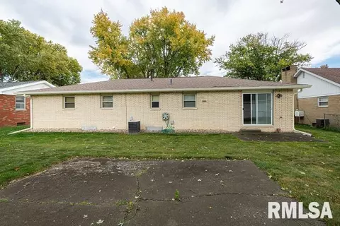 721 S Kickapoo Ln, Peoria, IL 61604 photo 34