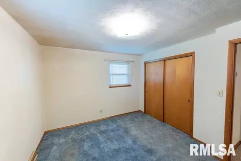 721 S Kickapoo Ln, Peoria, IL 61604 photo 20