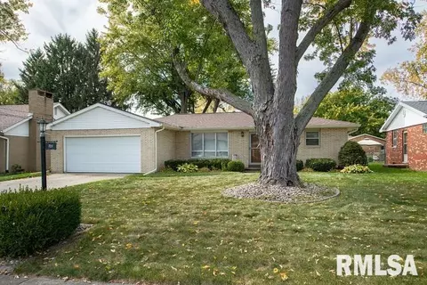 721 S Kickapoo Ln, Peoria, IL 61604 photo 2