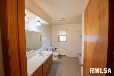 721 S Kickapoo Ln, Peoria, IL 61604 photo 14