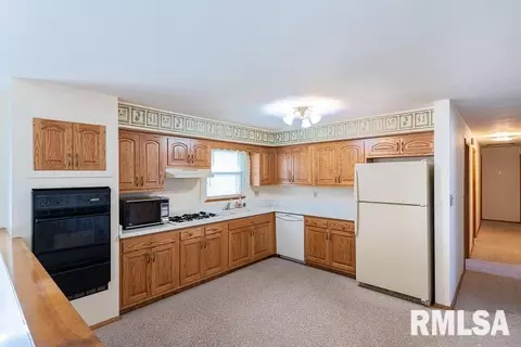 721 S Kickapoo Ln, Peoria, IL 61604 photo 13
